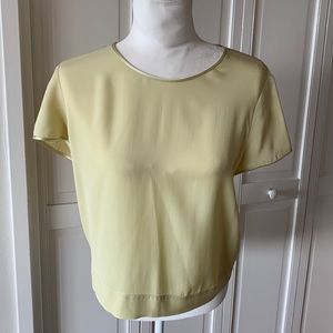 Tahari Pistachio Green 100% silk blouse - size 8